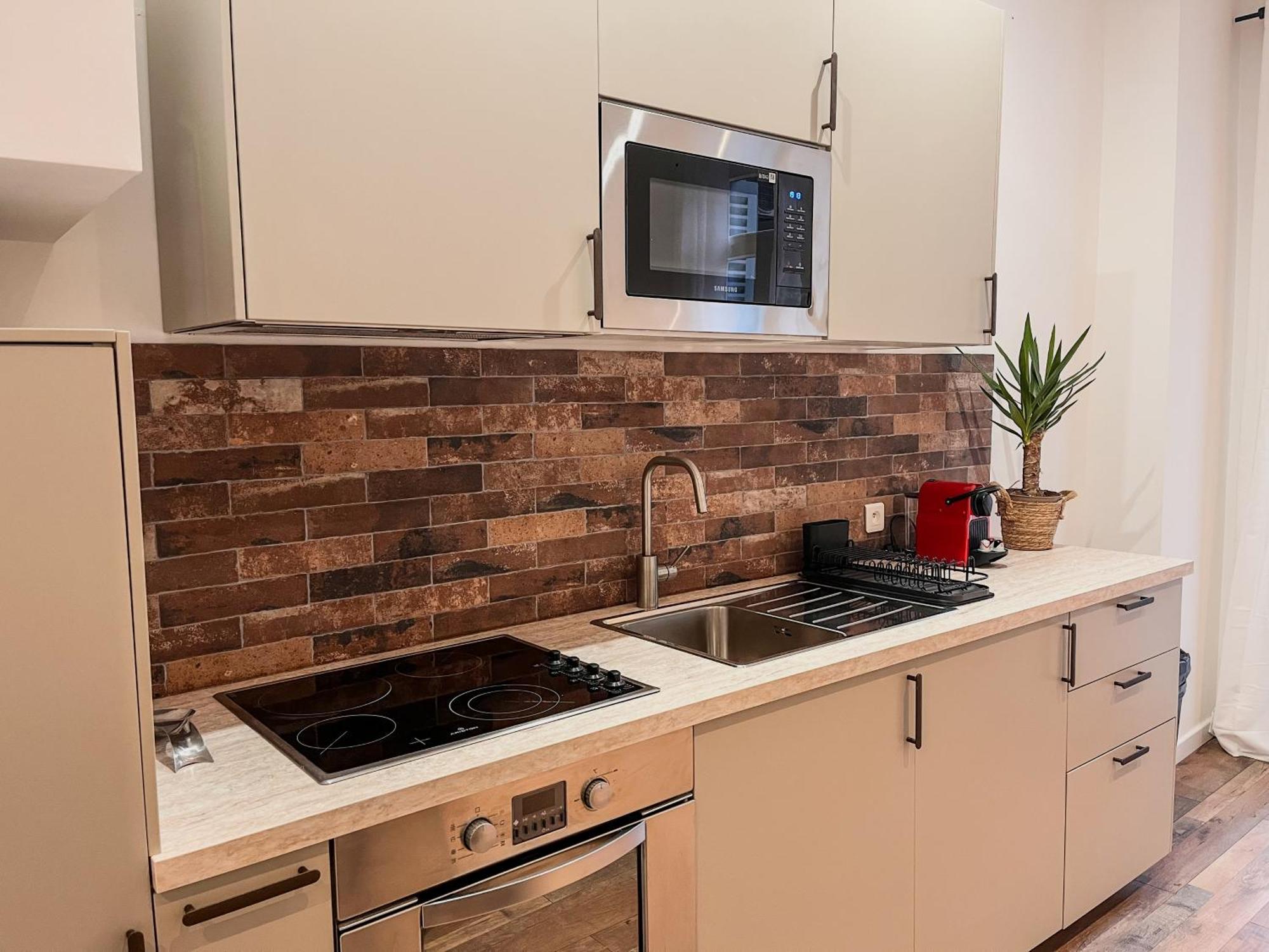 Appartement 2 Pieces Hyper Centre Proche